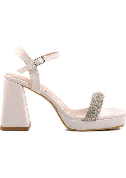 Beyaz Kadın Topuklu Sandalet modelleri