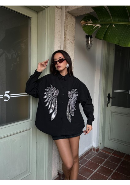 Kadın Siyah Poplin Geniş Kesim Önü Tül ve Pul Aksesuarlı Gömlek 29025 modelleri