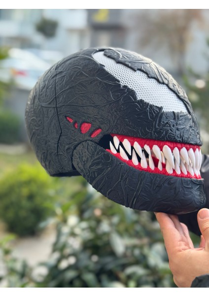 Venom Maskesi – Orijinal Ölçülerde 3D Baskı Pla Tasarım