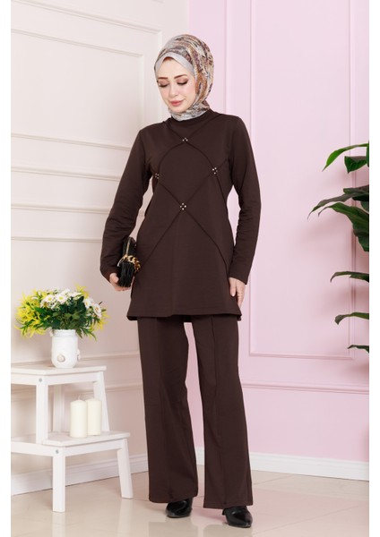 Önü Taşlı Iki Iplik Takım-Kahverengi