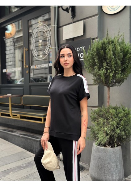 Kadın Şerit Detaylı Kısa Kollu Bluz ve Havuç Pantolon Modal Kumaş Takım
