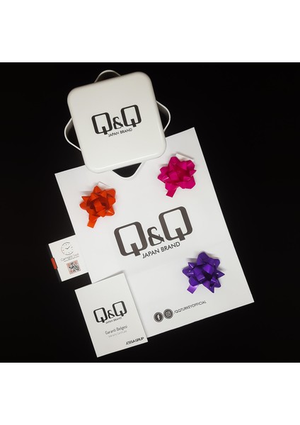 QCG8412 Çizgili Lacivert Gümüş Çelik Kordonlu Takvimli Erkek Kol Saati fırsatları