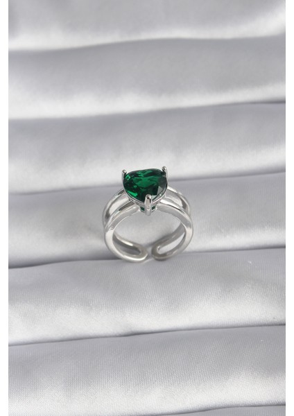 Pirinç Gümüş Renk Yeşil Zirkon Taşlı Tek Taş Model Kadın Yüzük - Lisinya