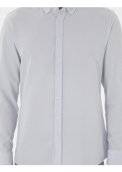 Erkek Açık Mavi Slim Fit Çizgili Uzun Kollu Gömlek 50301583-VR003