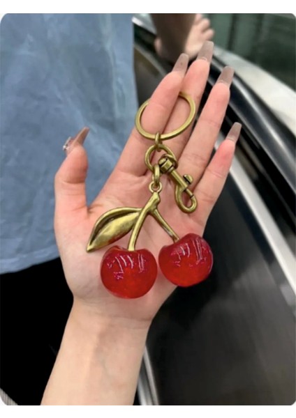 Kiraz Büyük Boy Mat Gold Detaylı Kırmızı Viral Pinterest Çanta Charm Çanta Süsü / Anahtarlık fiyatları