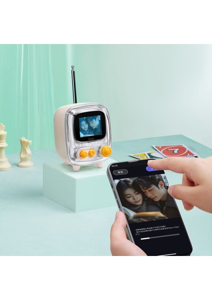 Tiivoo-2 Fm Radyolu Mini Bluetooth Hoparlör, Kablosuz Piksel Ekranlı Retro Taşınabilir Ses Bombası, Beyaz indirimleri