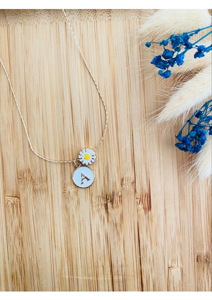 Papatya ve A Harfi Ince Tasarım Zarif Kolye