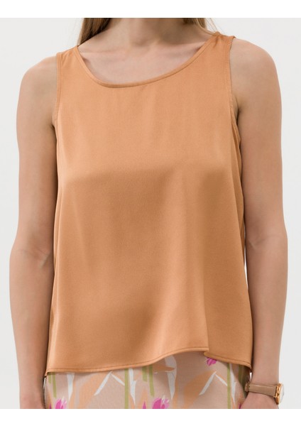 Kadın Kahverengi Regular Fit Kolsuz Bluz 50262567-VR233