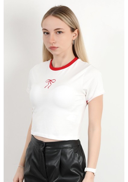 Kadın Bisiklet Yaka Fiyonk Nakışlı T-Shirt Beyaz - 925052 indirimleri