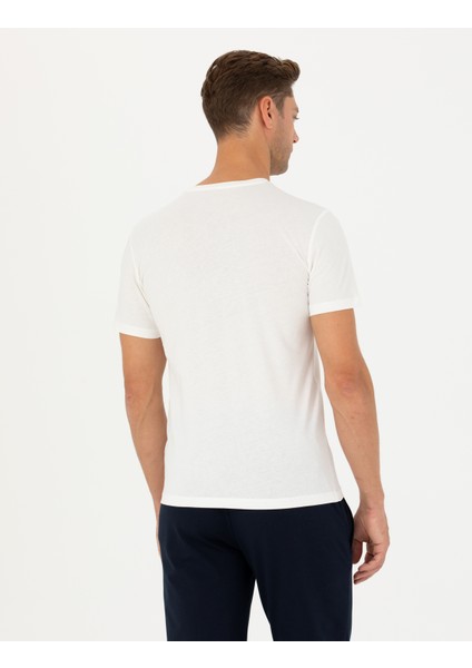 Erkek Ekru Slim Fit Tişört 50272503-VR019