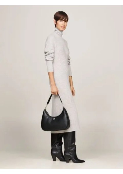 Refined Hobo Kadın Omuz Çantası AW0AW16463