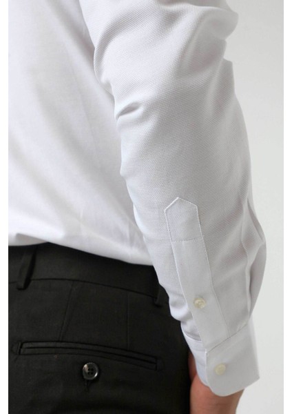 Slim Fit Beyaz Armürlü Düğmeli Yaka Pamuklu Gömlek 5HC02ORT07265