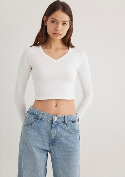 Uzun Kollu Beyaz Crop Basic Tişört 1613041-70057 fiyatları