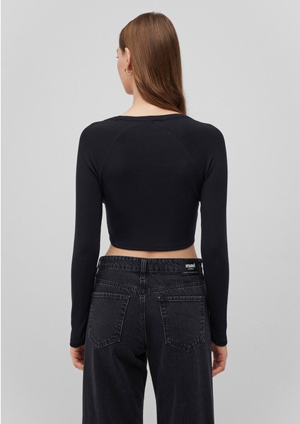 Uzun Kollu Siyah Crop Basic Tişört 1613041-900 fırsatları