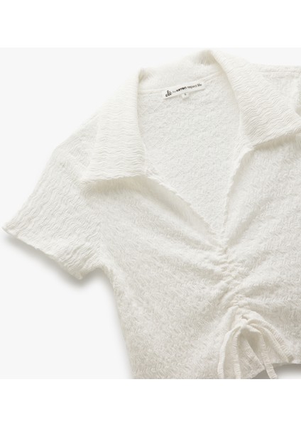 Bağlama Detaylı V Yaka Kısa Kollu Bürümcük Crop Tişört modelleri