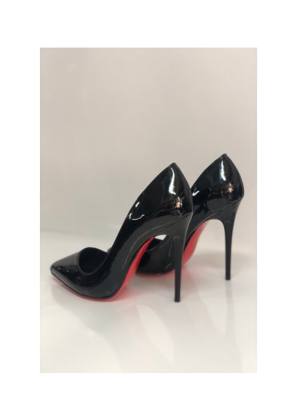 Siyah Rugan Stiletto Topuklu Ayakkabı