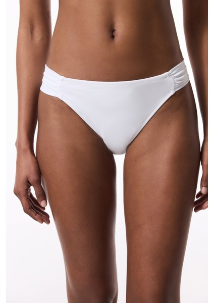 Beyaz Düşük Bel Hipkini Bikini Altı
