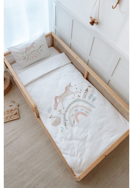 Montessori Nevresim Takımı (100 x 200) - Royal Series - Magical Unicorn