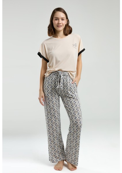 Kadın Açık Bej Pijama Takım, Kısakol, Yuvarlak Yaka, Cep Detaylı