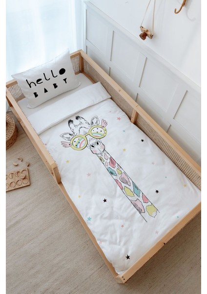 Montessori Nevresim Takımı (100 x 200) - Iconic Serisi - Renkli Zürafa