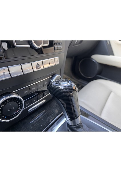 Vites Topuzu Karbon Görünüm Başlık W204 C180 W212 E200 E220 E250 E350 modelleri