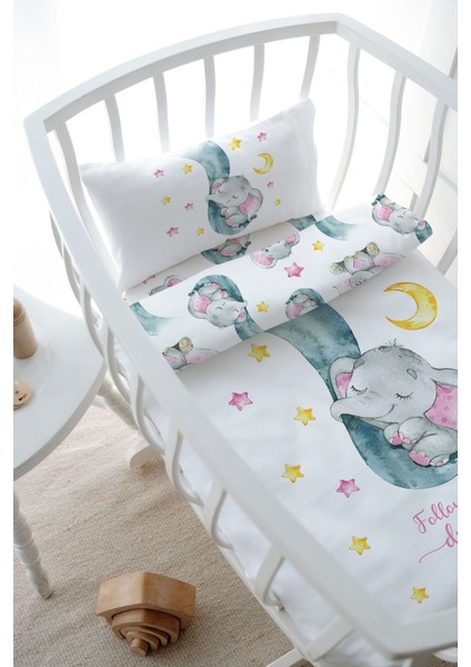 Park Yatak Nevresim Takımı (80 x 120) - For Baby Serisi - Hortumda Uyuyan Pembe Fil