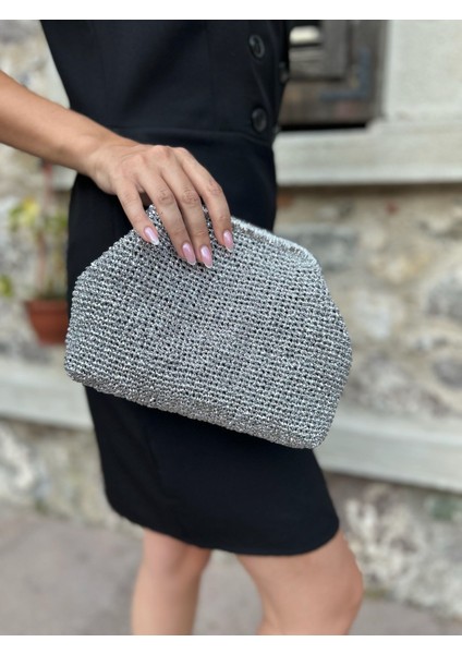 Parlak Metalik Silver Gümüş Renk Portföy Clutch Burslu Çanta