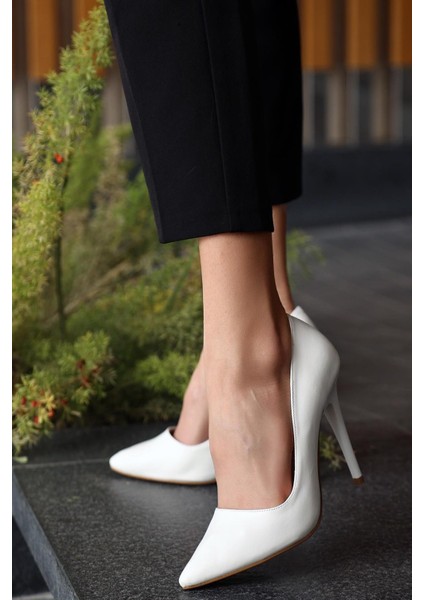 NS085 Beyaz Cilt Stiletto Kadın Ayakkabı