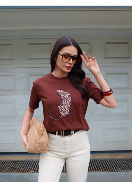 Kahve Leo Nakışlı T-Shirt modelleri