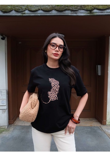 Siyah Leo Nakışlı T-Shirt