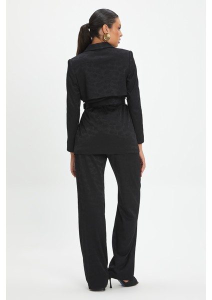 Kadın Takım - Kuşak Detaylı Ceket ve Geniş Paça Pantolon, Şık ve Modern Tasarım - Günlük ve Özel Kullanım Için Zarif Takım fırsatları