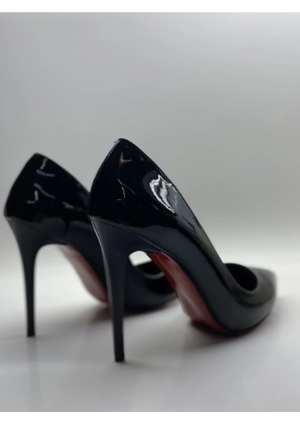 Siyah Rugan Deri Astarlı Stiletto Topuklu Ayakkabı