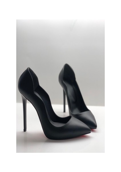 Siyah Mat Love Gizli Platformlu Stiletto Topuklu Ayakkabı