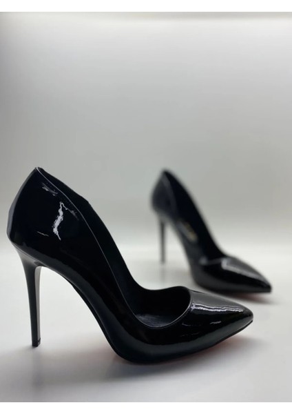 Siyah Rugan Deri Astarlı Stiletto Topuklu Ayakkabı fiyatları