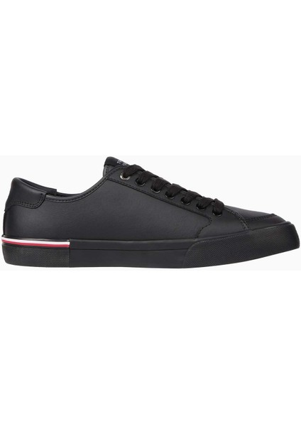 Core Corporate Low Top Sneaker