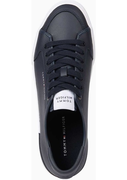 Core Corporate Low Top Sneaker