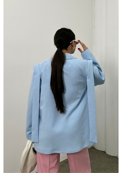 Kadın Oversize Blazer Ceket Kuşaklı Omuz Detaylı indirimleri