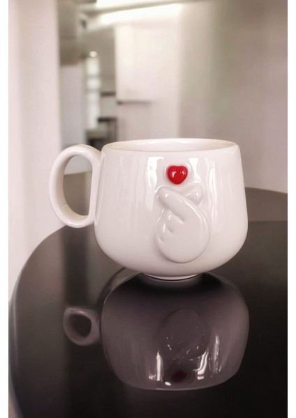 Kore Kalp Kırmızı Parmak Kalpli El Yapımı Seramik Mug 200 ml Fincan