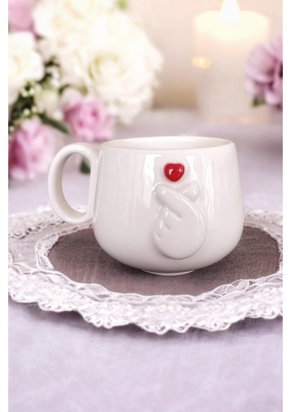 Kore Kalp Kırmızı Parmak Kalpli El Yapımı Seramik Mug 200 ml Fincan