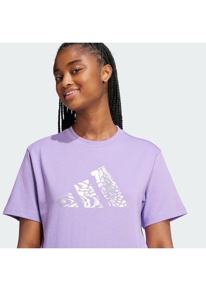 Sportswear JN9131 Tech Metallic Graphic Tişört fırsatları