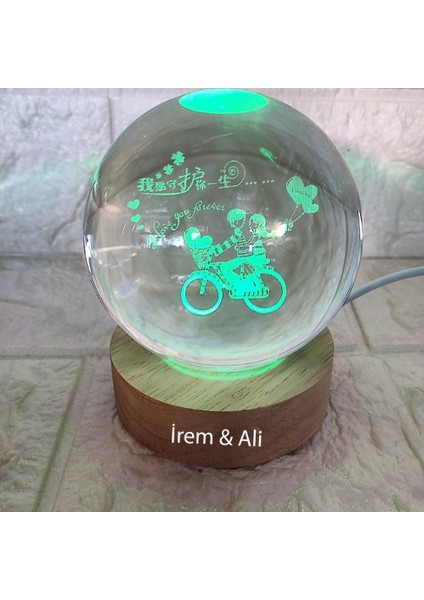 Kişiye Özel Işıklı Ahşap Kaideli Aşk ve Sonsuzluk Temalı Cam Küre 8*6cm modelleri