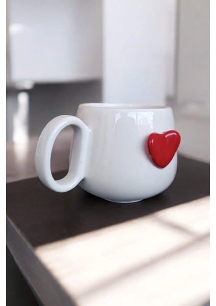 One Love One Heart - Kırmızı Büyük Kalpli El Yapımı Seramik Mug 200 ml Fincan