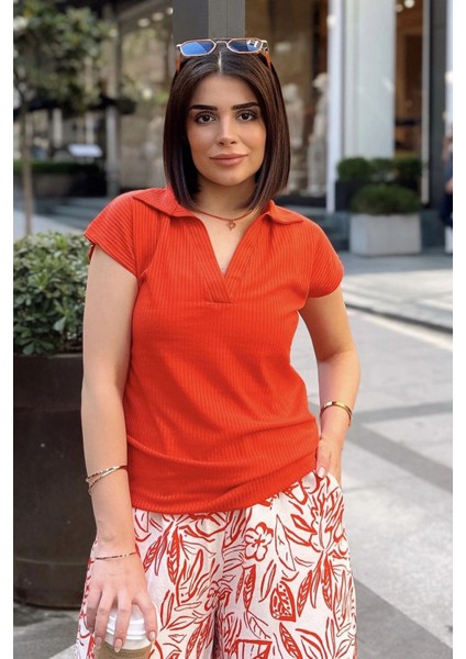 Mercan Polo Yaka, Kısa Kol, Fitilli Kaşkorşe Kumaş, Basic Kesim, Spor ve Günlük Bluz & T-Shirt