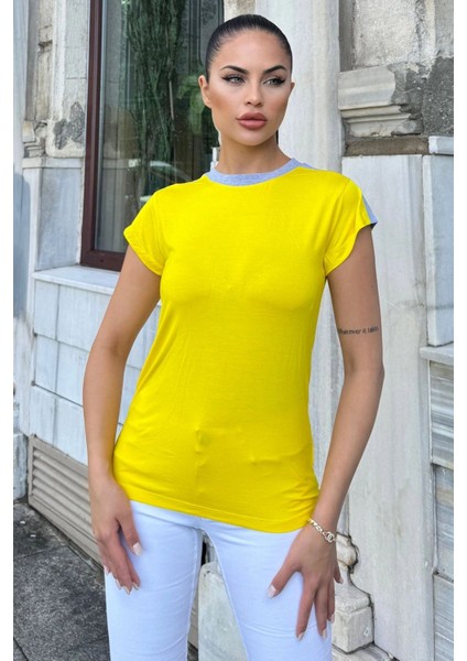 Kadın Sarı Omuz ve Yaka Detaylı, Renk Bloklu Garnili Kısa Kol T-Shirt Bluz