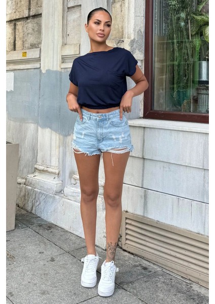 Kadın Lacivert Yarım Kol, Geniş Yaka, Tek Cepli, Beli Lastikli Rahat Crop Bluz fırsatları