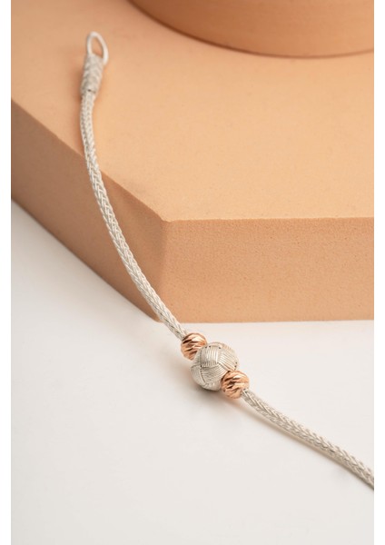 Kazaziye Işlemeli Elişi Rose Dorissa Gümüş Bileklik 4400 fırsatları