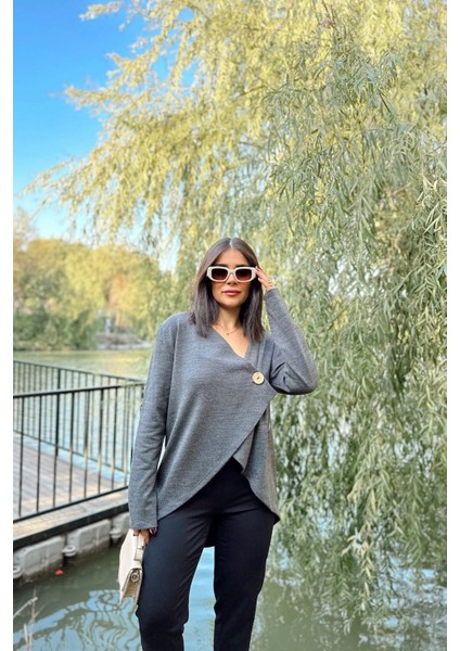 Kadın Antrasit Asimetrik Kesim, Düğmeli, Salaş Hırka Bluz indirimleri