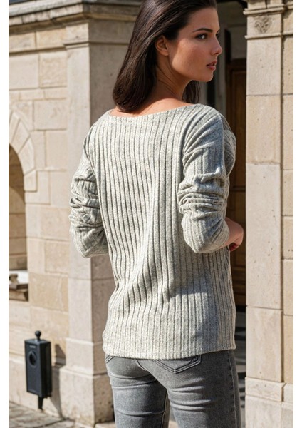 Gri V Yaka, Çift Şerit Detaylı, Triko Bluz fiyatları