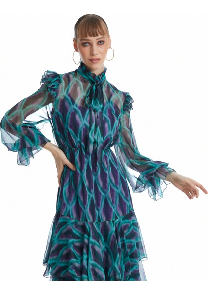 Kadın Uzun Şifon Elbise - Kat Kat Etekli - Fular Detaylı, Modern ve Hareketli Tasarım – Günlük ve Özel Gün Kullanımları Için Şık Elbise fiyatları