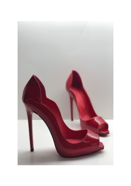 Kırmızı Rugan Love Kare Burun Gizli Platformlu Stiletto Topuklu Ayakkabı fiyatları